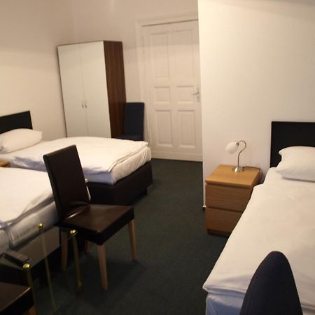 ברלין Hotel-Pension Dorma מראה חיצוני תמונה